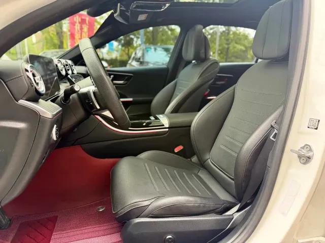 Mercedes-Benz C-Class — Фото автомобиля 12