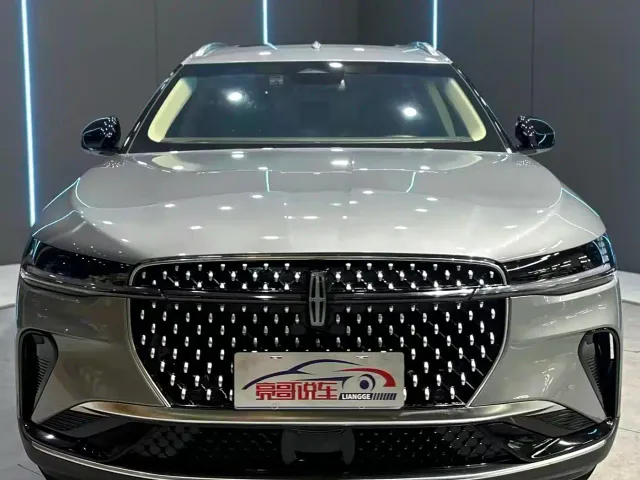 Lincoln Nautilus — Фото автомобиля 2