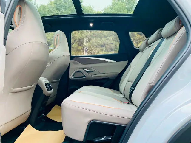 BYD Song Pro — Фото автомобиля 11