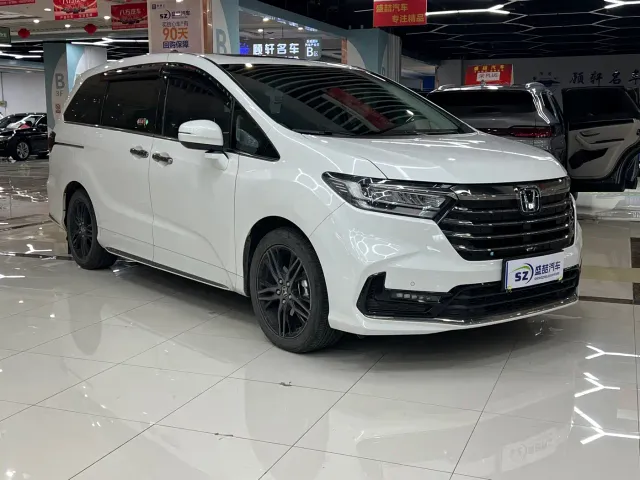 Honda Odyssey — Фото автомобиля 3