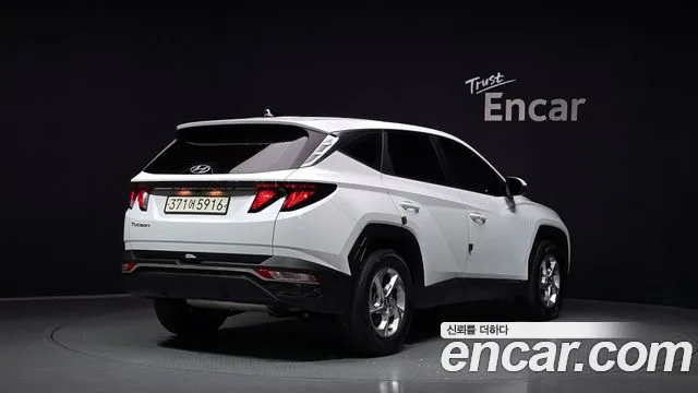 Hyundai Tucson Tucson (NX4) Бензин 1.6 турбо 2WD — Фото автомобиля 2