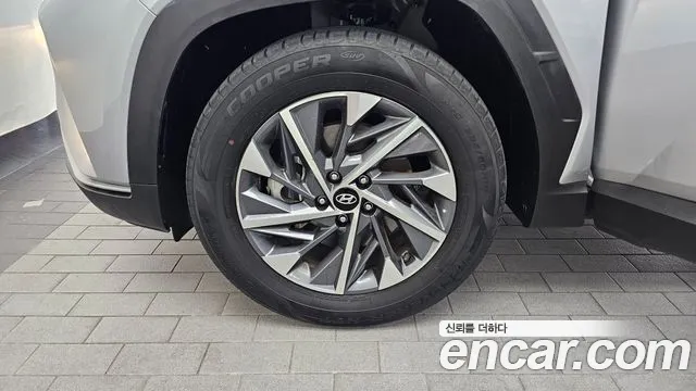Hyundai Tucson Tucson (NX4) Бензин 1.6 турбо 2WD — Фото автомобиля 5