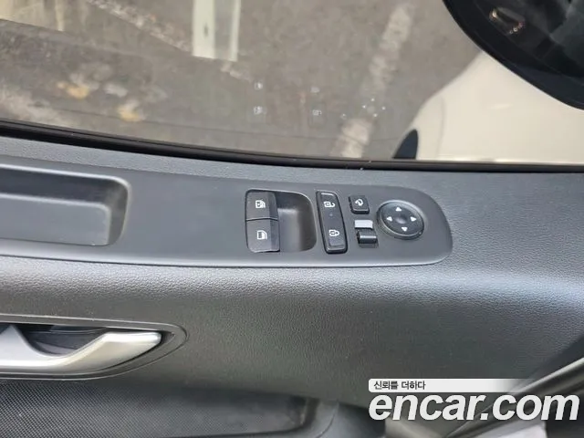 Hyundai Staria — Фото автомобиля 13