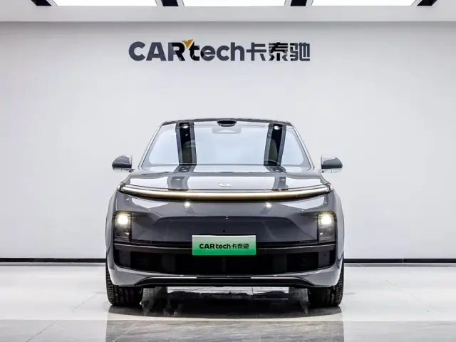 Li Auto L8 — Фото автомобиля 2