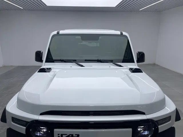 iCAR V23 — Фото автомобиля 9