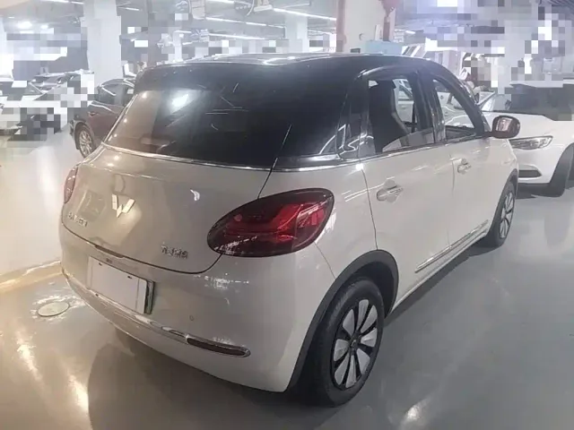 Wuling Bingo — Фото автомобиля 6