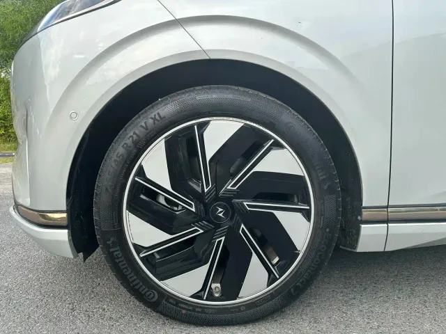 Dongfeng eπ 008 — Фото автомобиля 10
