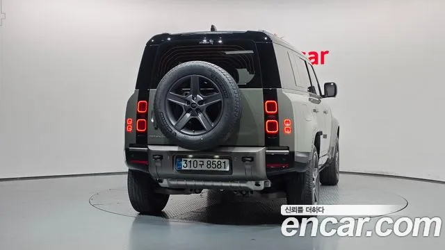 Land Rover Defender L663 — Фото автомобиля 4