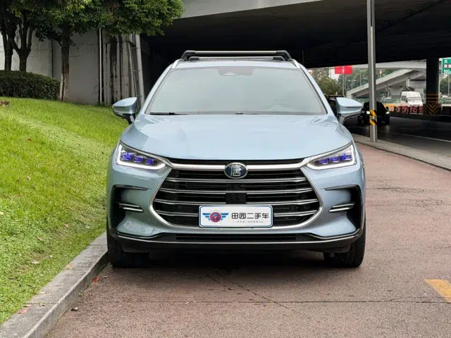 BYD Tang — Фото автомобиля 2