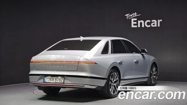 Hyundai Grandeur Grandeur (GN7) 3.5 Бензин 2WD — Фото автомобиля 2