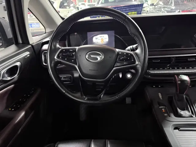 GAC Trumpchi M6 — Фото автомобиля 13