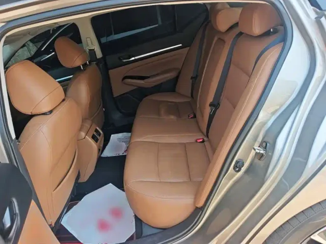 Nissan Teana — Фото автомобиля 16