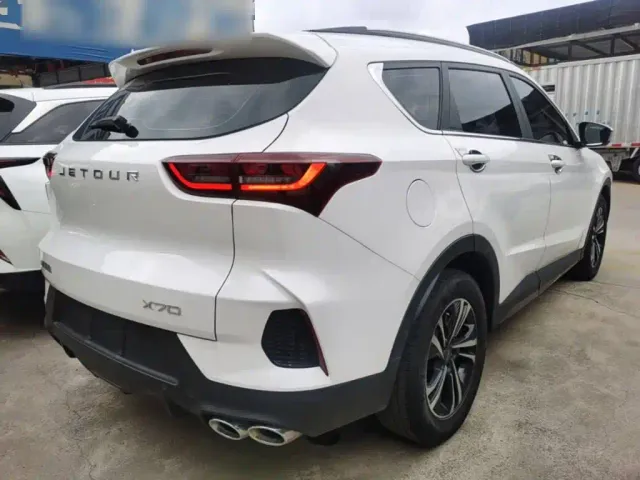 Jetour X70 — Фото автомобиля 6