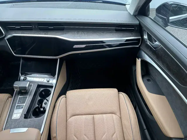 Audi A6L — Фото автомобиля 13