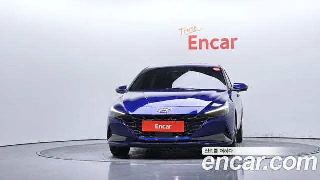 Hyundai Avante CN7 — Фото автомобиля 3
