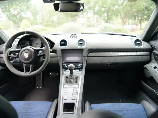 Porsche 718 — Фото автомобиля 6