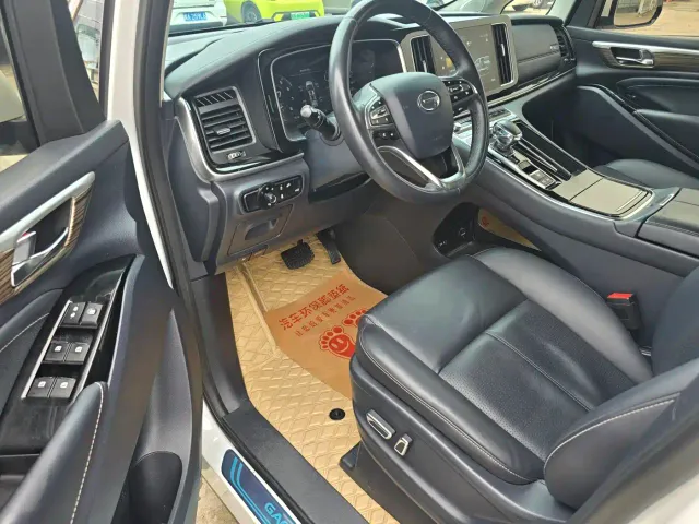 GAC Trumpchi M8 — Фото автомобиля 15