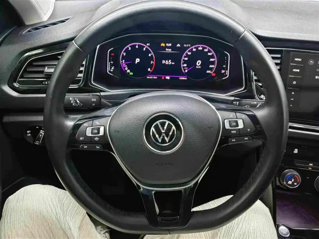 Volkswagen T-Roc — Фото автомобиля 13