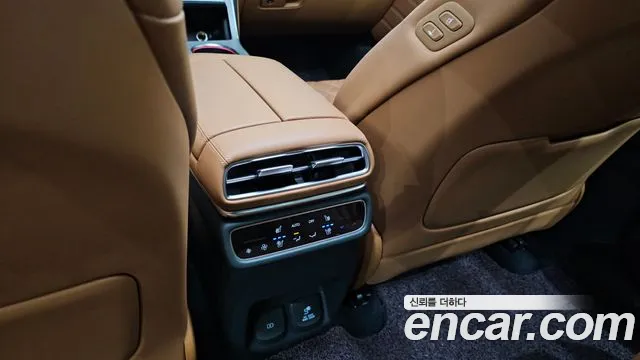 Genesis GV80 2.5T Бензин AWD — Фото автомобиля 29