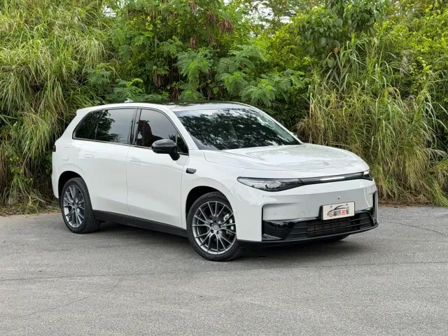 Leapmotor C10 — Фото автомобиля 3