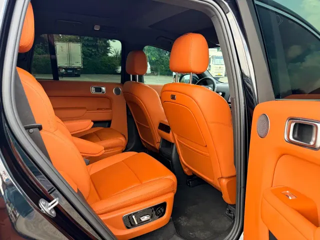 Li Auto L8 — Фото автомобиля 11