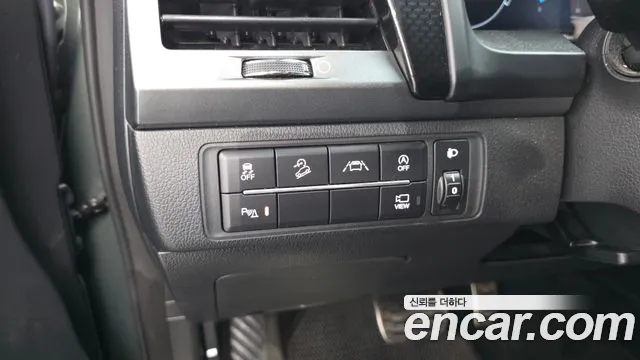 KG_Mobility_Ssangyong Rexton Новый Rexton Sport Khan Дизель 2.2 4WD — Фото автомобиля 12