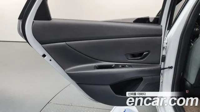 Hyundai Avante CN7 — Фото автомобиля 14