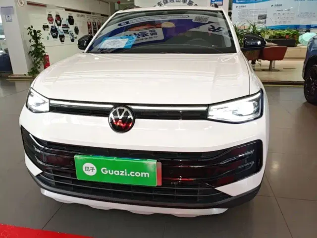 Volkswagen Tharu — Фото автомобиля 2