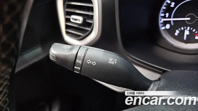 Hyundai Venue Venue 1.6 Modern Plus — Фото автомобиля 30