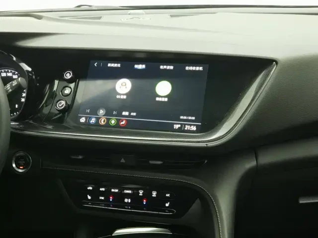 Buick Envision S — Фото автомобиля 12