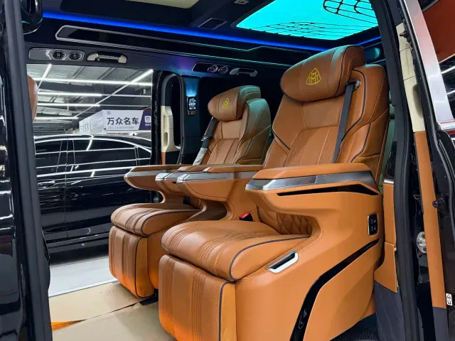 Mercedes-Benz V-Class — Фото автомобиля 7