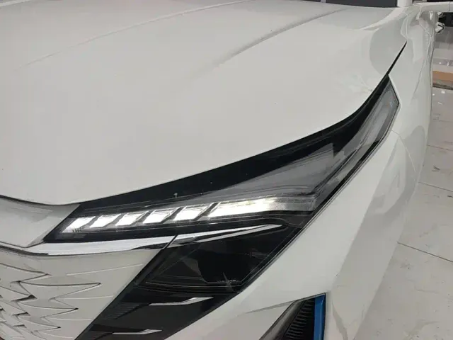 Changan Oshan Z6 EV — Фото автомобиля 17