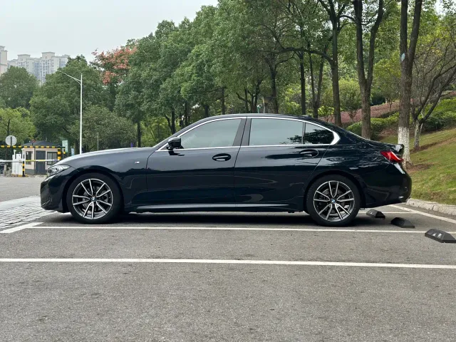 BMW 3 Series — Фото автомобиля 5