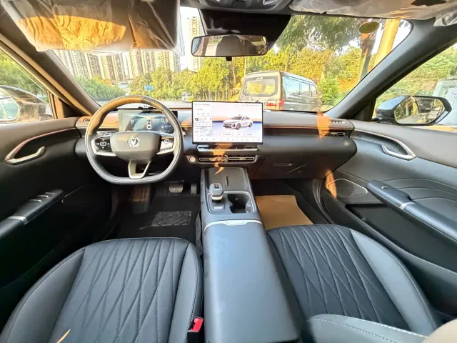 Changan Eado — Фото автомобиля 8