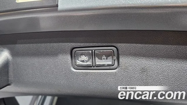 Genesis GV70 2.5T Бензин AWD — Фото автомобиля 16