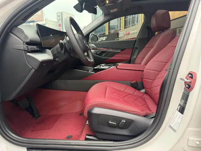 BMW 5 Series — Фото автомобиля 4