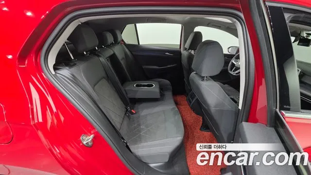 Volkswagen Golf Golf 8 поколение 2.0 TDI Prestige — Фото автомобиля 18