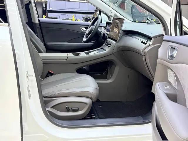 Shangjie SUV — Фото автомобиля 5