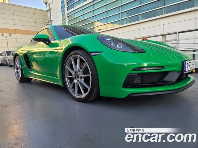 Porsche 718 — Фото автомобиля 2