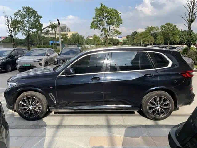 BMW X5 — Фото автомобиля 3