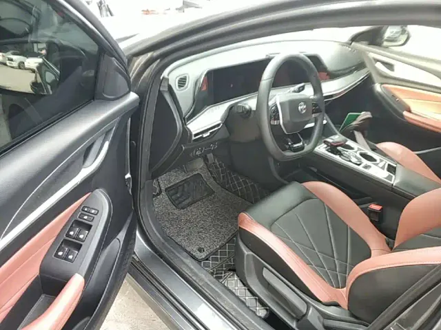Changan Eado — Фото автомобиля 15