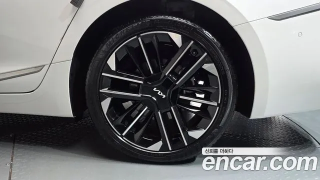 Kia K8 (New) Hybrid — Фото автомобиля 6