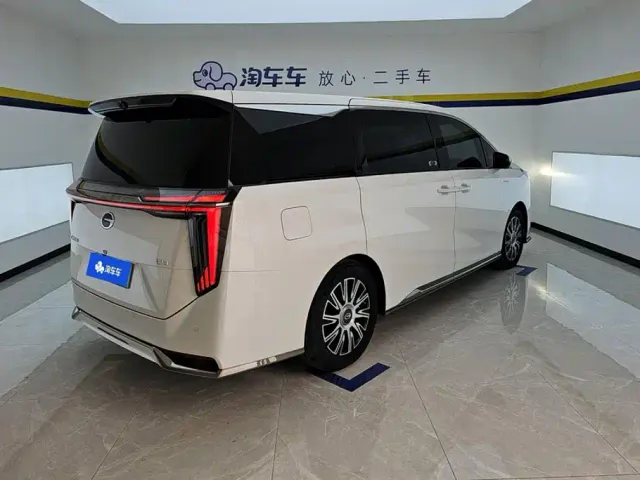 GAC Trumpchi E9 — Фото автомобиля 3