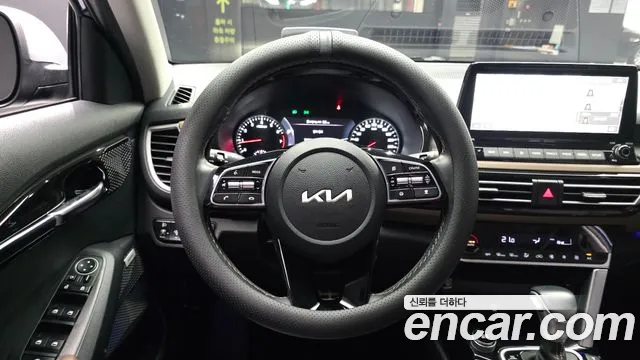 Kia Seltos Seltos Бензин 1.6 Turbo 4WD — Фото автомобиля 13