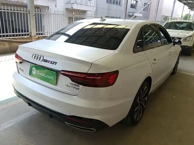 Audi A4L — Фото автомобиля 6