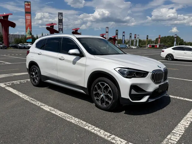 BMW X1 — Фото автомобиля 3