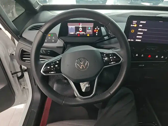 Volkswagen ID.3 — Фото автомобиля 10
