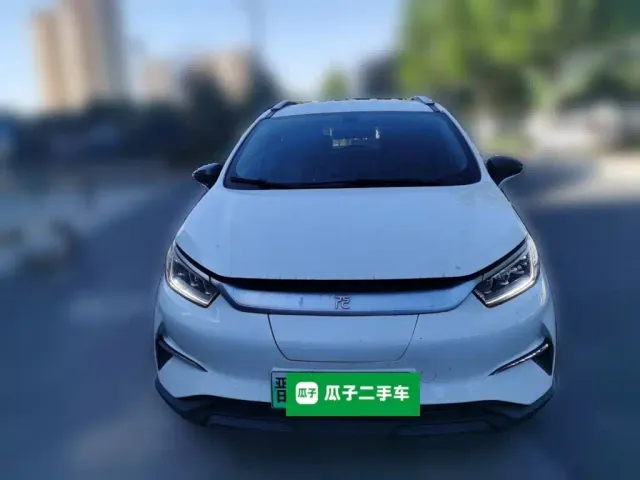 BYD Yuan Pro — Фото автомобиля 2