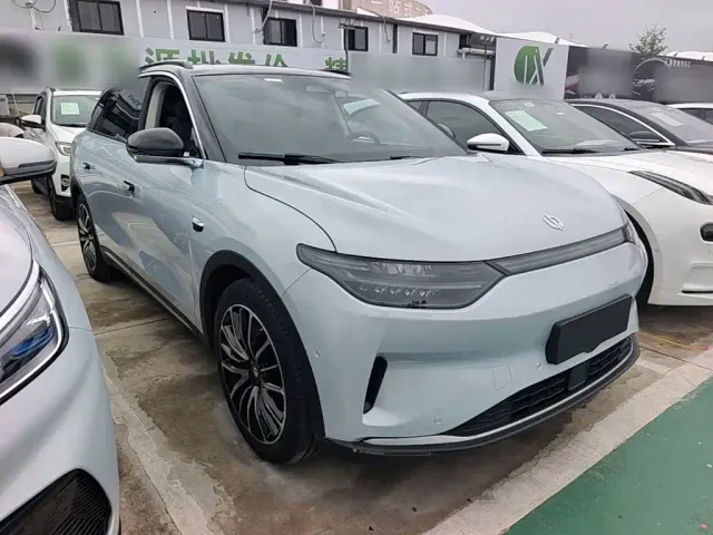 Leapmotor C11 — Фото автомобиля 3