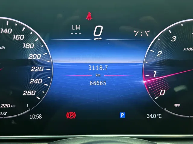 Mercedes-Benz C-Class — Фото автомобиля 4